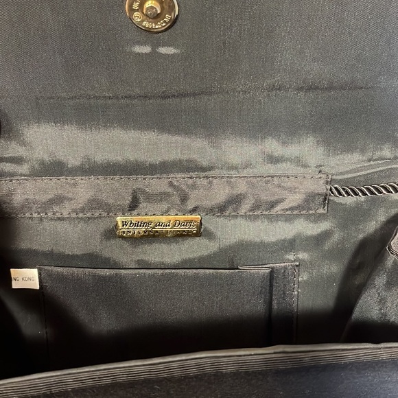 Whiting & Davis Black Crossbody Bag - Picture 6 of 7